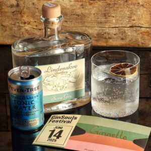 The Lark 30 cl x 6 pcs Tumbler on a table with a can and bottle